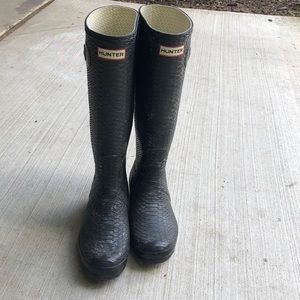 Hunter black snakeskin rain boots